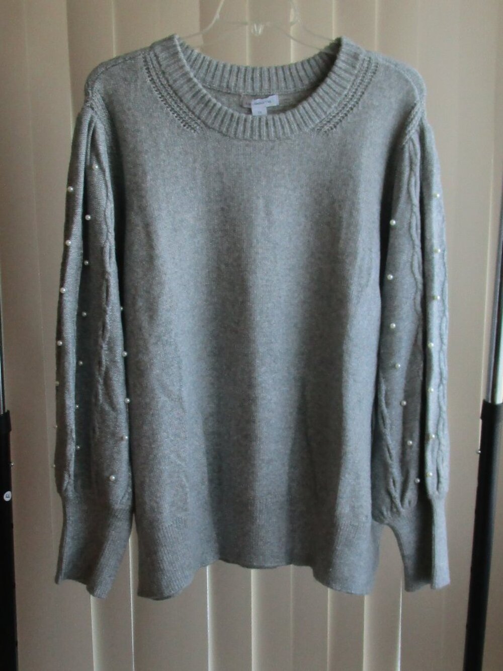 Liz Claiborne Sweater woman 3X - faux pearl embellishment on sleeves gray-blue
